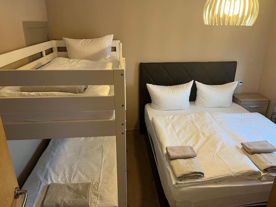 Villa Nadiya App Pool, Parking Torrevieja Ngoại thất bức ảnh